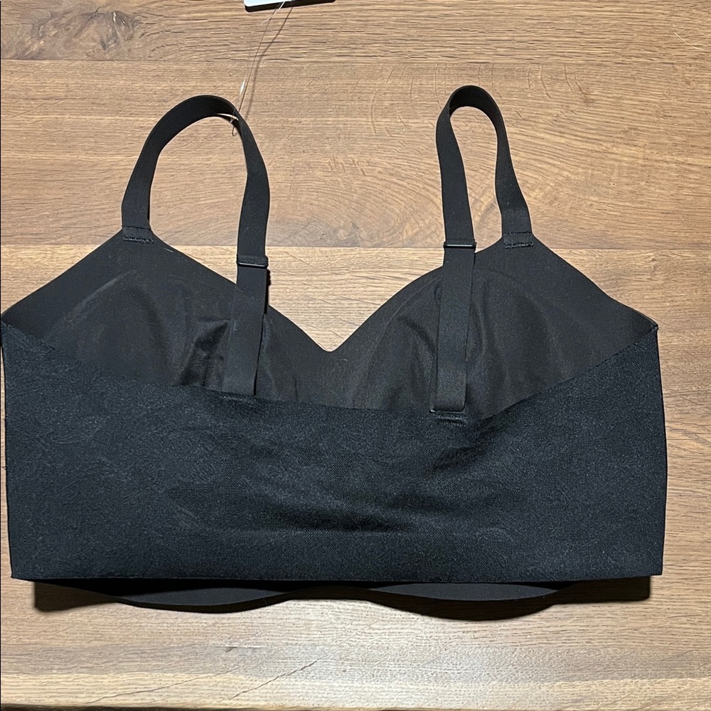 NWT Athleta Ritual Black Women's Bra - Picture 2 of 3